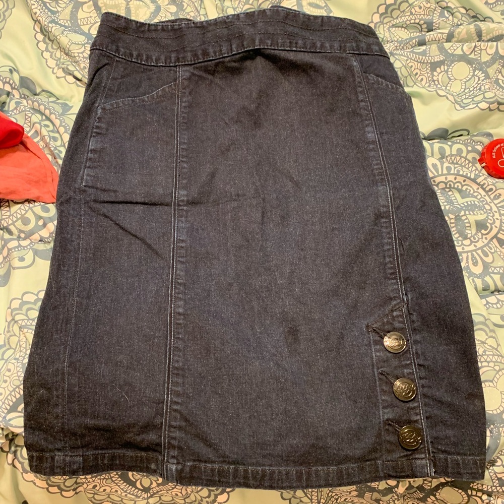 Mossimo dark denim skirt